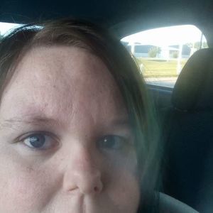 Meet your Posher, Beth la mae